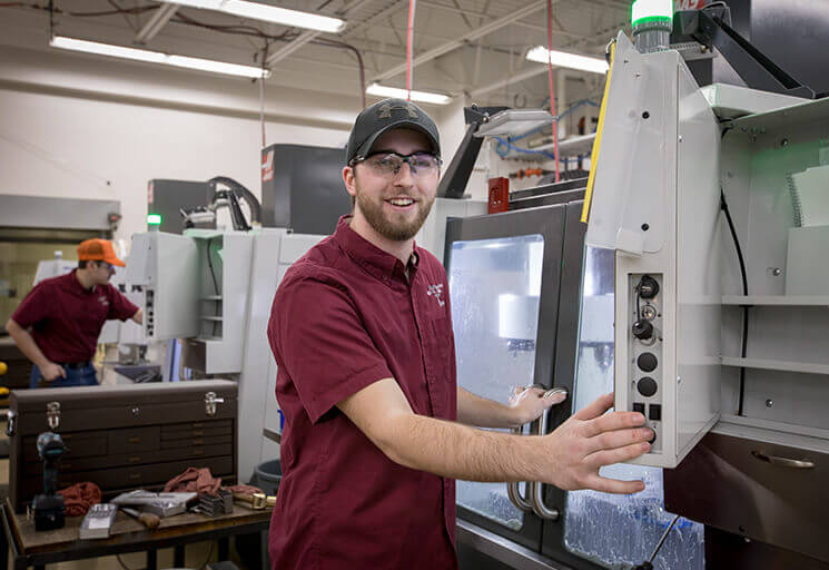 Image: Is the Machine Tooling Technics Program Right For You?